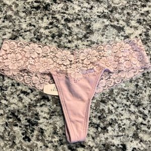 NWT xs lace Victoria’s Secret thong